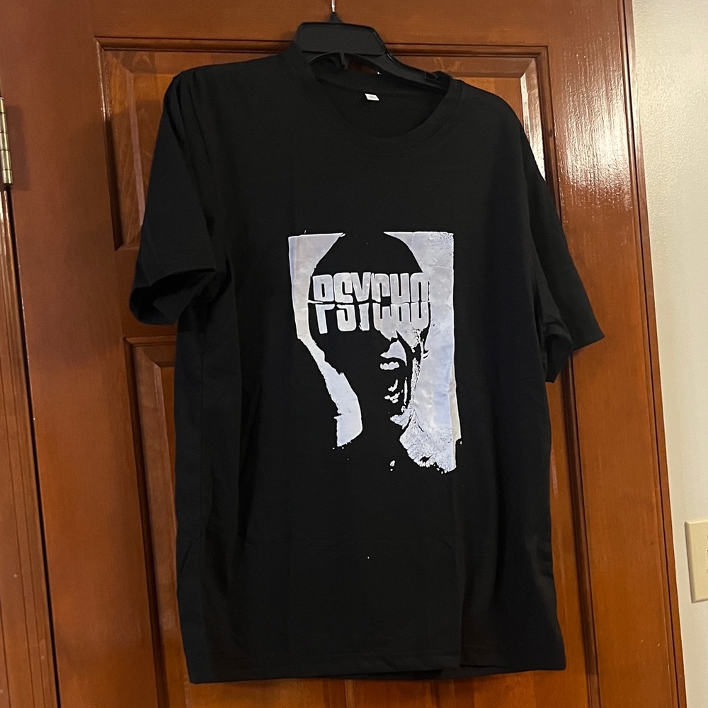 Source Unknown Black Graphic Short Sleeve Tee